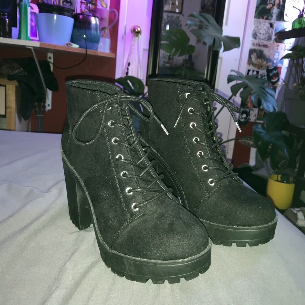 H&M Boots - Picture 2 of 5